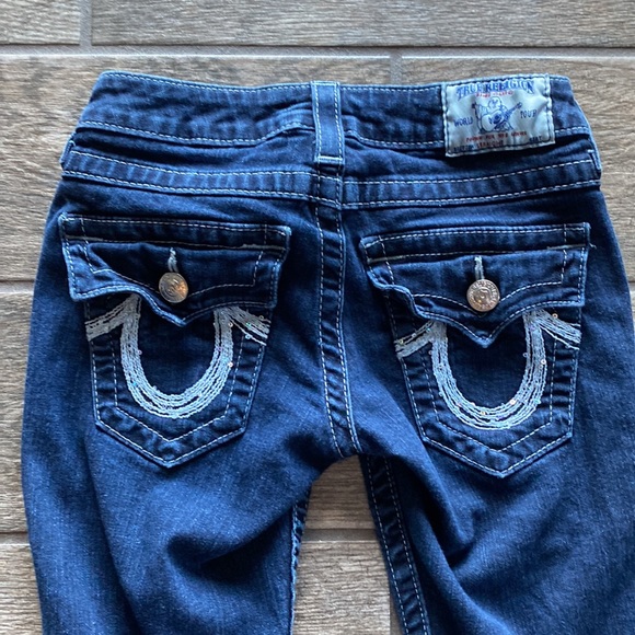 True Religion - Picture 2 of 8